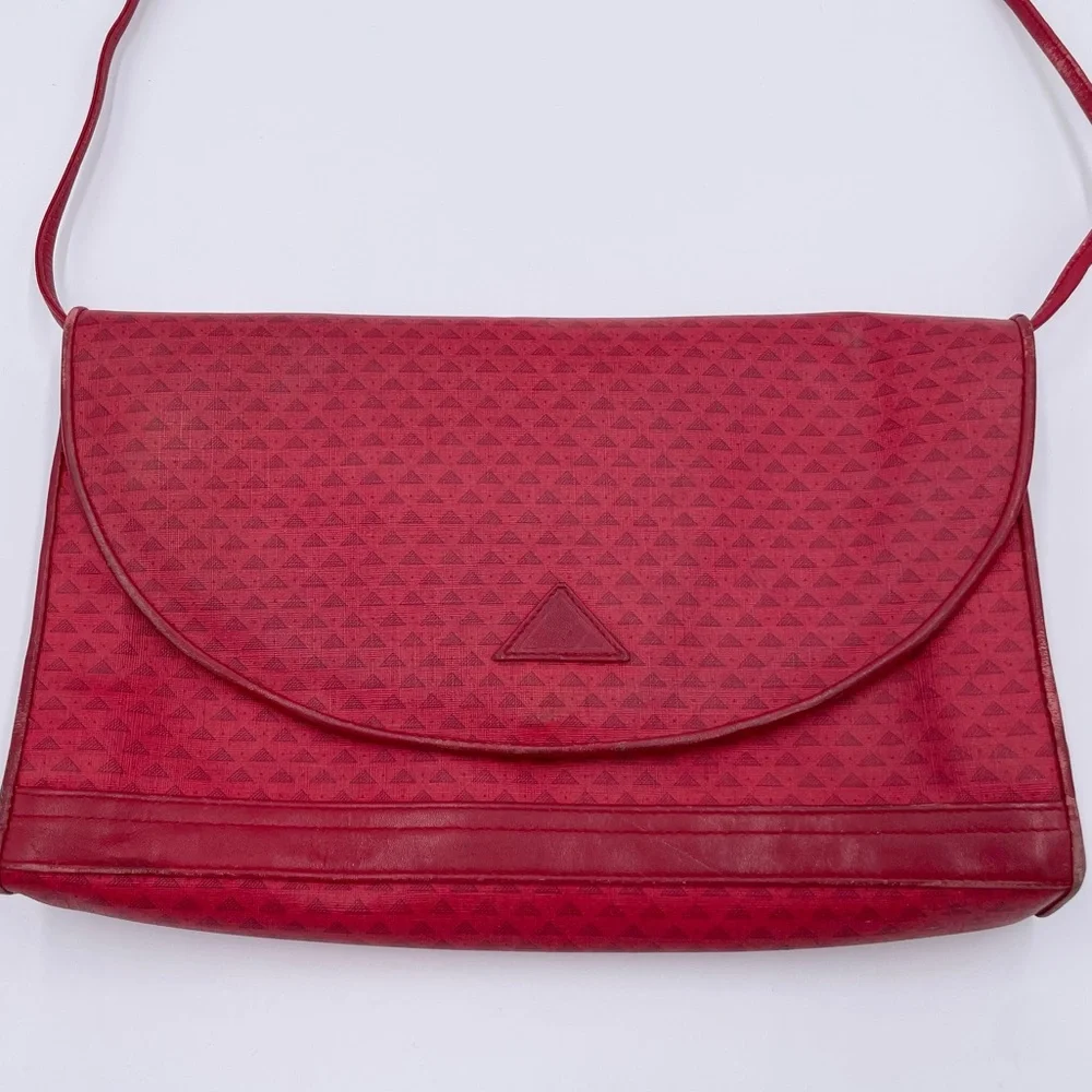 Vintage 1984 Liz Claiborne Red Leather Flap Bag Purse Geometric Print Adjustable